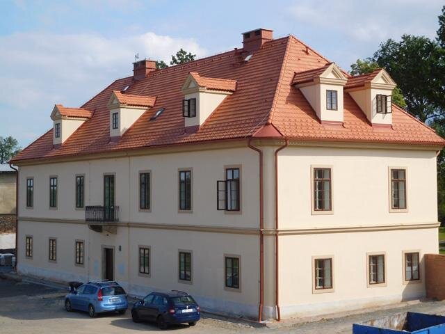Takzvaný panský dům ze dvora v roce 2021