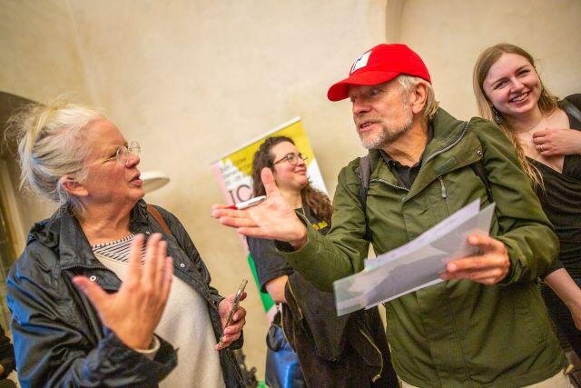 Zájemci se mohli zúčastnit prohlídek Prahy s profesionálními průvodci.
