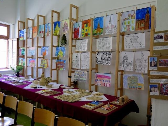 Práce dětí, které vytvořily v rámci edukačního projektu.