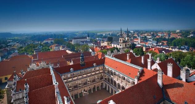 Jedním z organizátorů festivalu je České dědictví UNESCO (ilustrační snímek zámeckého návrší v Litomyšli).