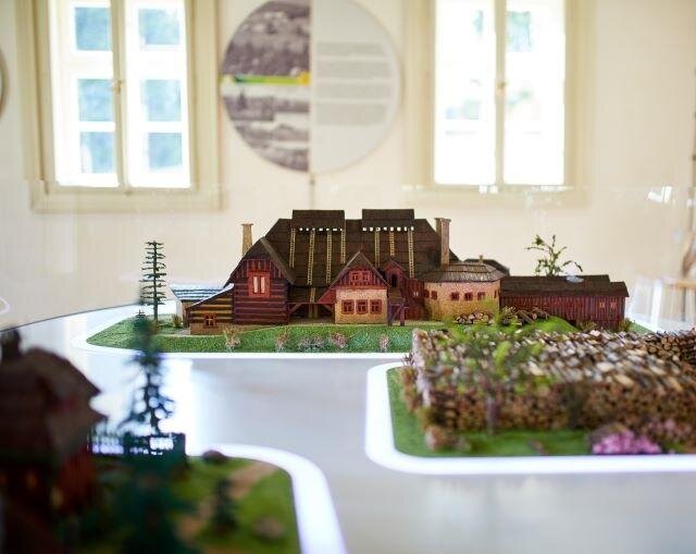 Detail modelu bývalé sklářské osady Kristiánov