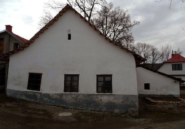 Nápravníkovo staveni ve skanzenu Zichpil, čelní pohled