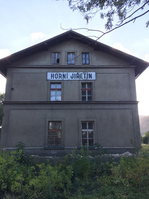 Detail štítu před rekonstrukcí