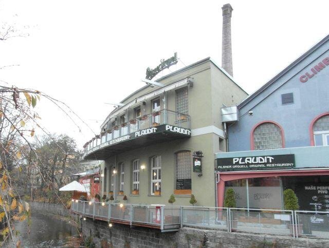 Barevna a apretura Otto Stadler v Liberci byla konvertovaná pro potřeby restaurace.