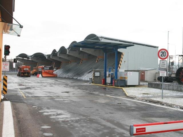 09 – Zastřešení sypkých hmot v areálu SSMSK, Ateliér Technico, Opava.