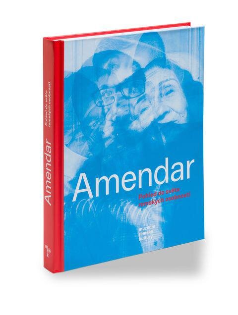 Muzejní publikací se stala kniha Amendar: Pohled do světa romských osobností, kterou vydalo Muzeum romské kultury.