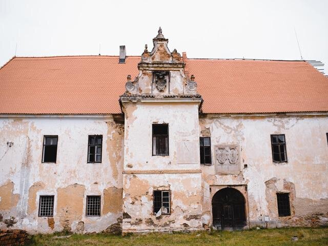 Čelní pohled na námeckou budovu