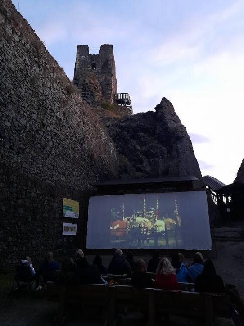 Letní kino na hradě Trosky