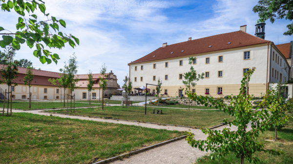 Mělník – někdejší obnovený pivovar s konventem | © Tomáš Eckschlager
