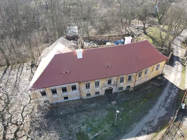 Pohled na obnovené severní křídlo z ptačí perspektivy