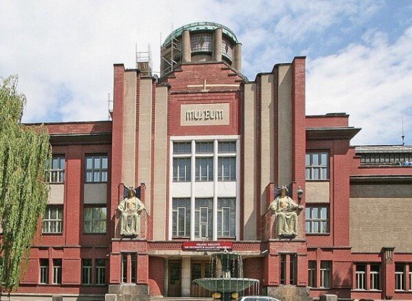 Seminář k možnostem financování kulturního dědictví a obnově památkového fondu se bude konat 15. října v Muzeu východních Čech v Hradci Králové.  