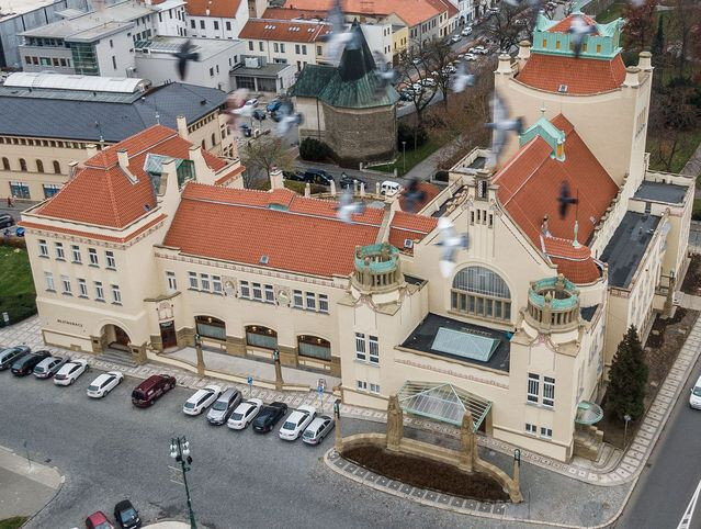 Národní dům v Prostějově je jedním finalistů soutěže Památka roku v kategorii velké rekonstrukce. Letecký snímek zachycuje aktuální stav po obnově objektu.
