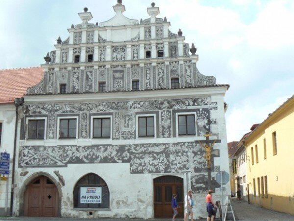 V renesančním domě na náměstí Svobody v Sušici by radnice chtěla zřídit další expozice muzea věnované městu a sirkařství. 