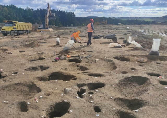 Archeologický průzkum v místech budoucí dálnice D4