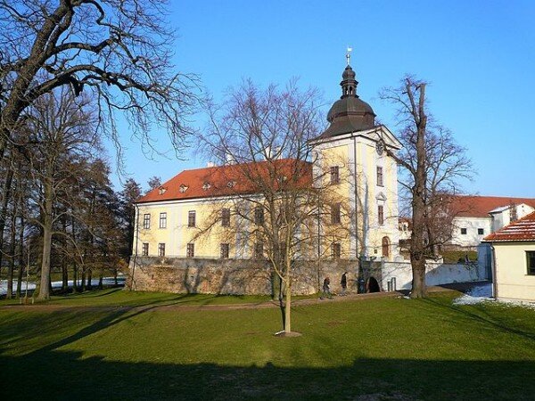 Zámek Ctěnice