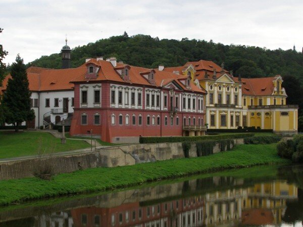 Do městské památkové zóny v Praze-Zbraslavi bude patřit také areál kláštera. 