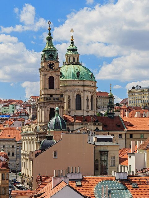 Z programu byla podpořena například oprava kostela sv. Mikuláše na Malé Straně.
