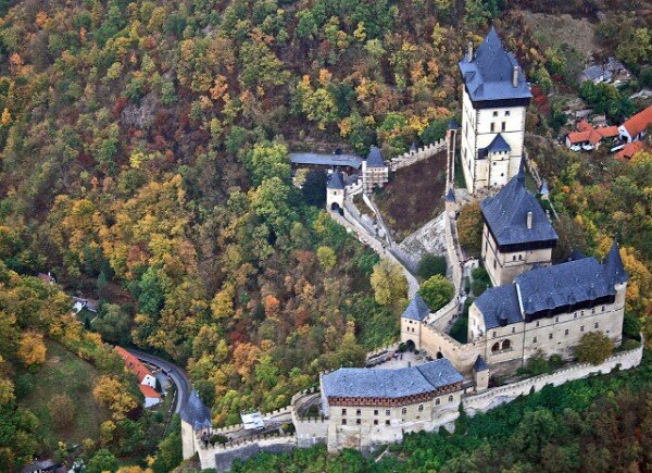Státní hrad Karlštejn (ilustrační foto)