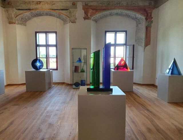 Pohled do expozice s díly Petra Hory