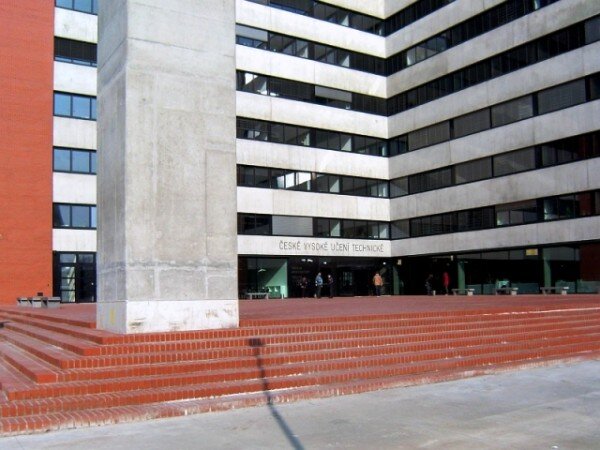 Cyklus přednášek PAMÁTKY se uskuteční v nové budově Fakulty architektury ČVUT v pražských Dejvicích.