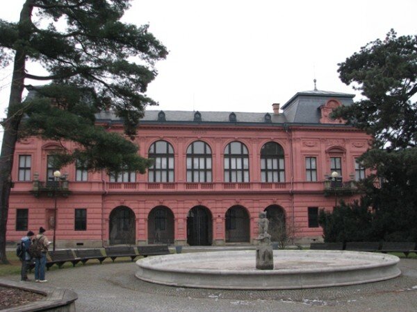 Vlastivědné muzeum v Šumperku je jedním z honosných paláců města (ilustrační foto).
