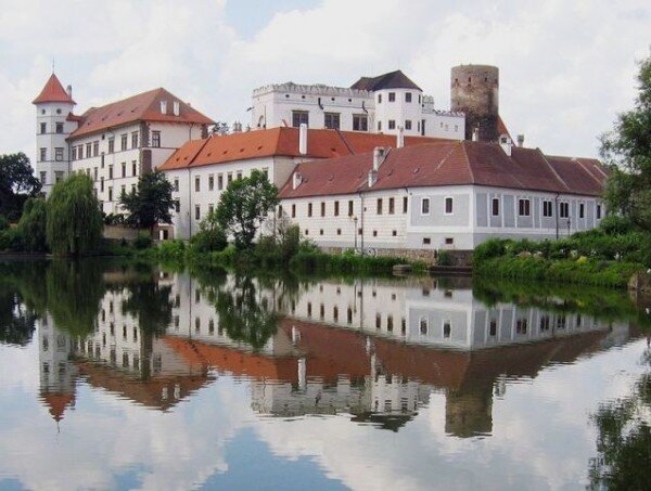 Vítězný počin bude oznámen na slavnostním předávání cen Patrimonium pro futuro 3. října na zámku v Jindřichově Hradci, kde mu bude udělena cena veřejnosti Památky děkují. 