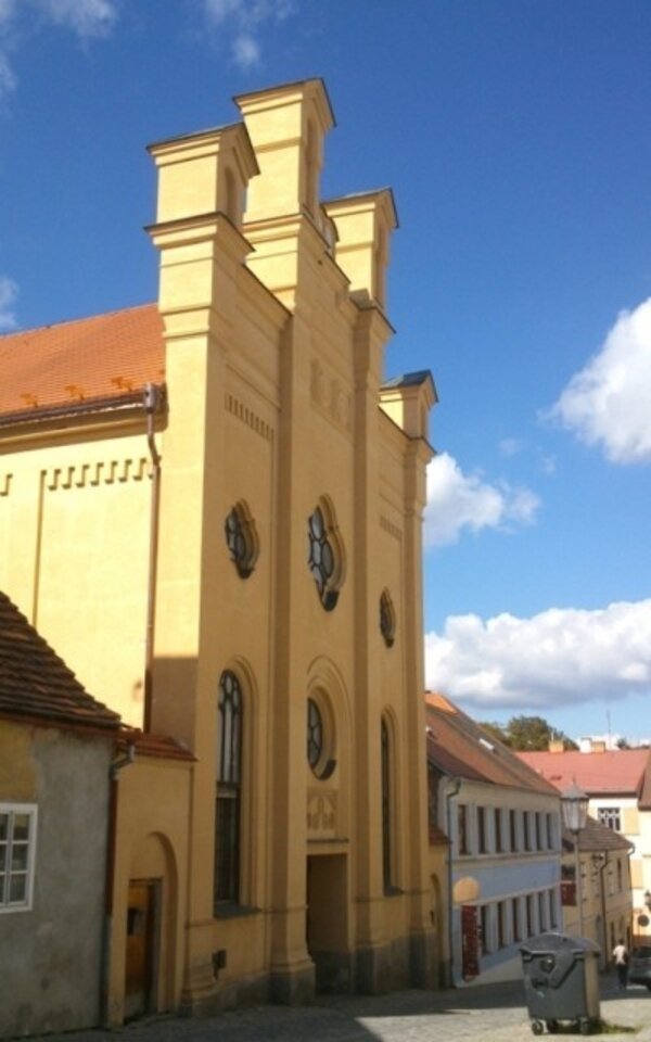 Opravy by se měla dočkat také synagoga v Písku, která se nachází v centru města v Soukenické ulici.