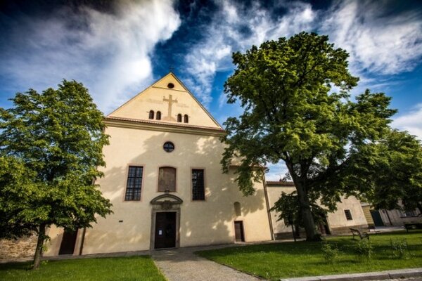 Základní kámen kláštera byl položen roku 1674.
