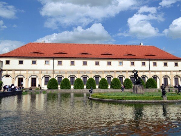 Na výstavu s názvem Bez hranic - Umění v Krušnohoří mezi gotikou a renesancí se můžete vypravit do Valdštejnské jízdárny na Malé Straně.