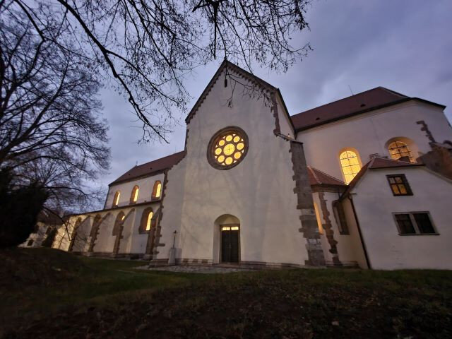 Klášterní kostel v areálu Porta coeli v Předklášteří 