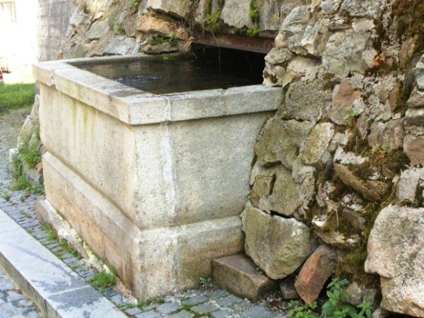 Hořice na Šumavě plánují restaurovat originální soustavu sedmi kašen.