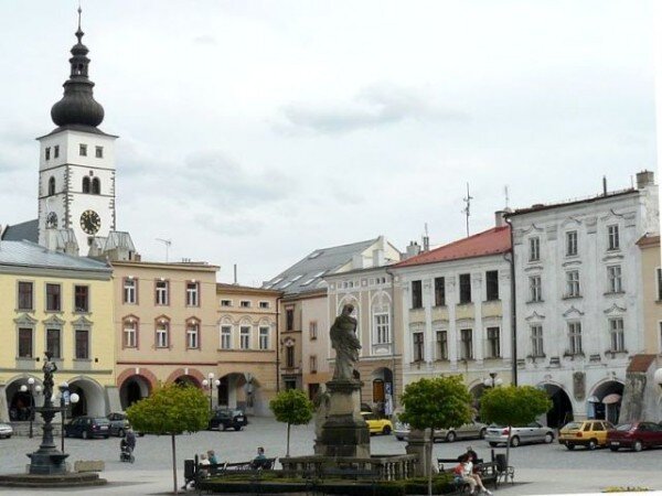 Historickým městem roku 2015 bylo vyhlášeno město Příbor. Na ilustračním snímku je náměstí Sigmunda Freuda. 