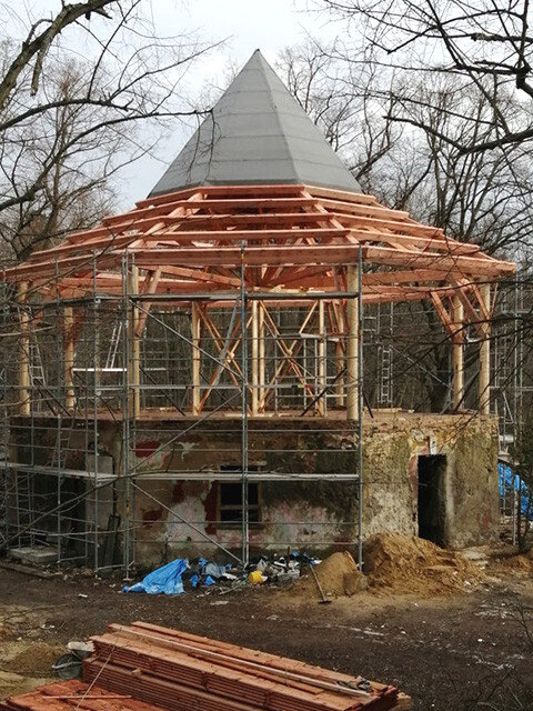 Aktuální stav obnovy loveckého pavilonu Tuppelburg