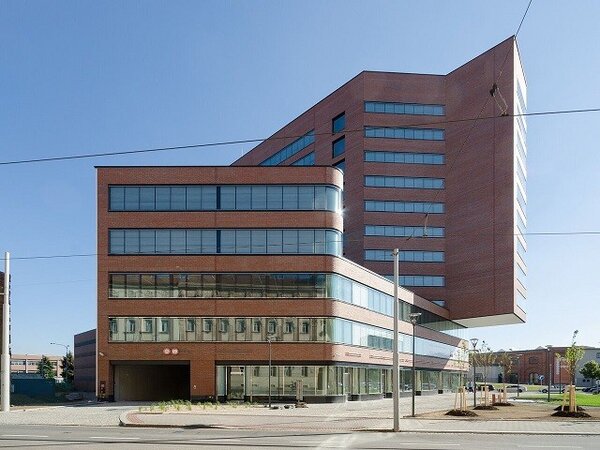 V Brně se lidé budou moci podívat například do výškové a kancelářské budovy Dorn.