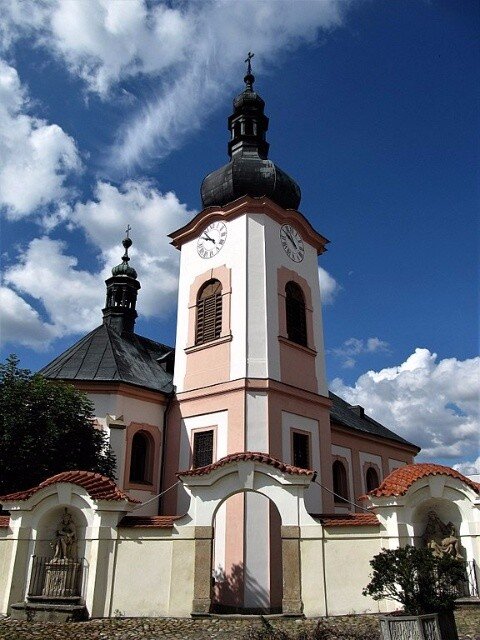V rámci Podzimní školy barokní architektury si zájemci prohlédnou také kostel sv. Jana Křtitele v Manětíně.