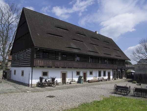 Vísecká rychta patří mezi naše největší roubená stavení.