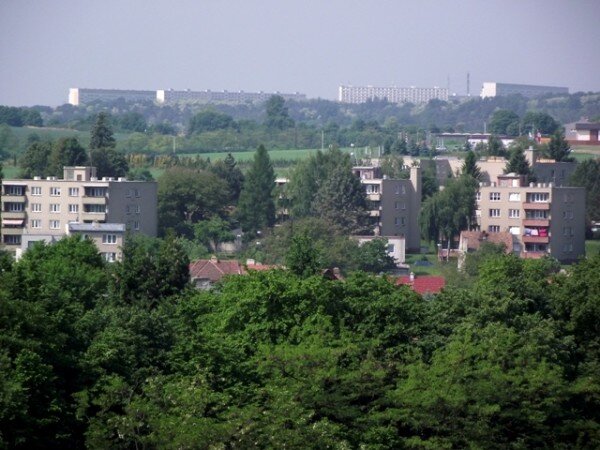 Jedním z našich nejzdařilejších panelových sídlišť je Lesná v Brně, koncipovaná v 60. letech jako zahradní město.