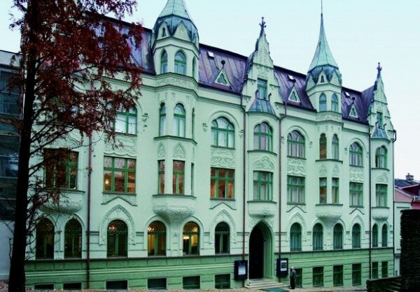 Muzeum skla a bižuterie v Jablonci nad Nisou nyní svým návštěvníkům nabízí hlasového průvodce v pěti jazycích. 