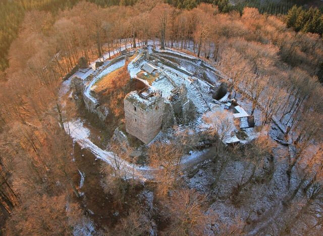 Letecký pohled na hrad Kumburk