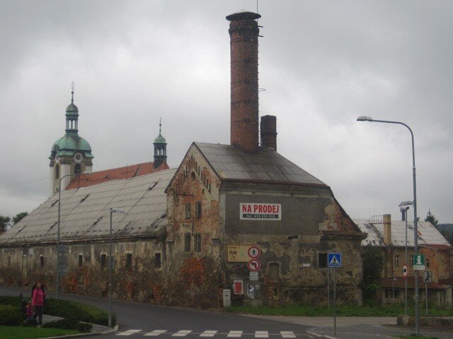 Zámecký pivovar existoval při panském sídle patrně od poloviny 16. století, prvně je oficiálně zmiňován v roce 1623. 