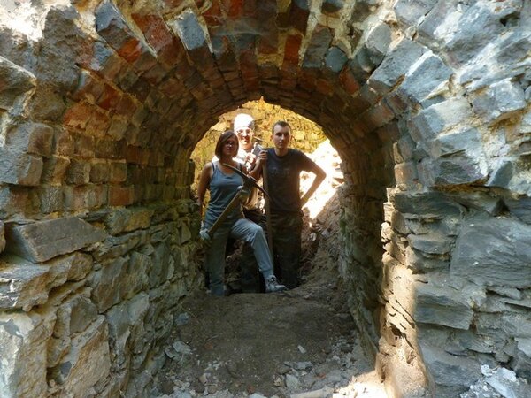 Dobrovolníci budou pomáhat také na hradě Rýzmburk.