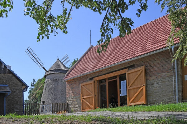 Nové centrum pro návštěvníky v areálu větrného mlýna v Kuželově