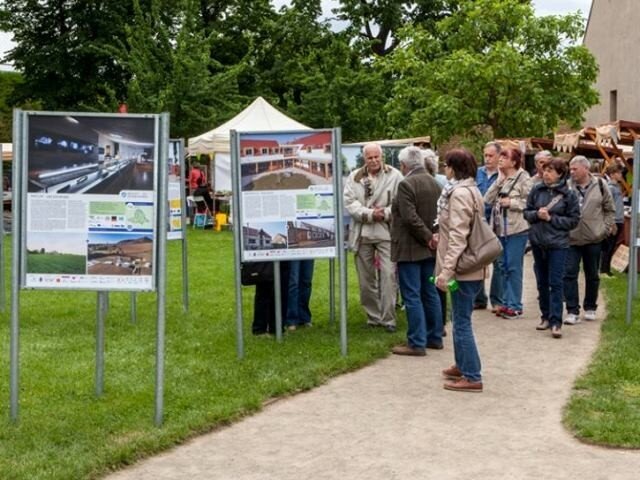 Putovní výstava Má vlast cestami proměn bývá tradičně zahájena v květnu na pražském Vyšehradě.