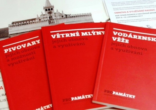 V roce 2018 se naši dárci mohou těšit na další výhody Klubu PROPAMÁTKY. Věděli jste, že jej můžete věnovat svým blízkým jako netradiční dárek?