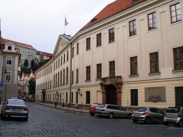 Seminář o podpoře zachování památkového fondu a efektivitě státních prostředků vložených do obnovy památek se uskutečnil 15. dubna 2014 v prostorách Poslanecké sněmovny.