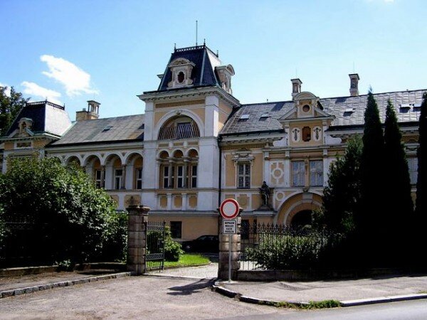 Zámek ve Světlé nad Sázavou