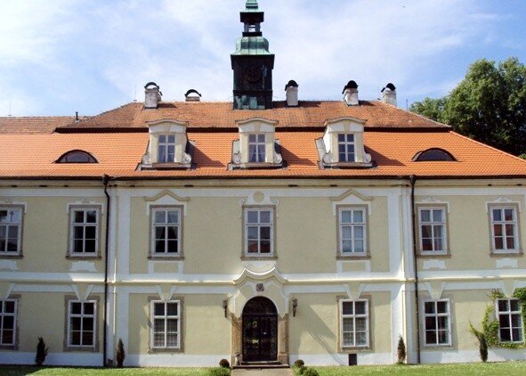 Zámek Berštejn se stal vítězem 5. ročníku památkové soutěže Má vlast v srdci Evropy v kategorii Péče o památku.