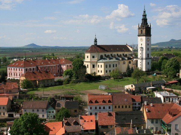Dnešní podobu získala katedrála sv. Štěpána v 17. století.  Typická věž byla dostavěna až koncem 19. století. 