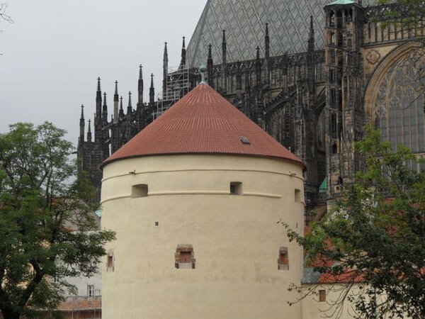 Na novou střechu věže Mihulka byly použity prejzy společnosti Tondach.