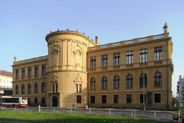 V Muzeu hlavního města Prahy se 26. února uskutečnilo inspirativní setkání nad problematikou formálního a neformálního uměleckého vzdělávání.